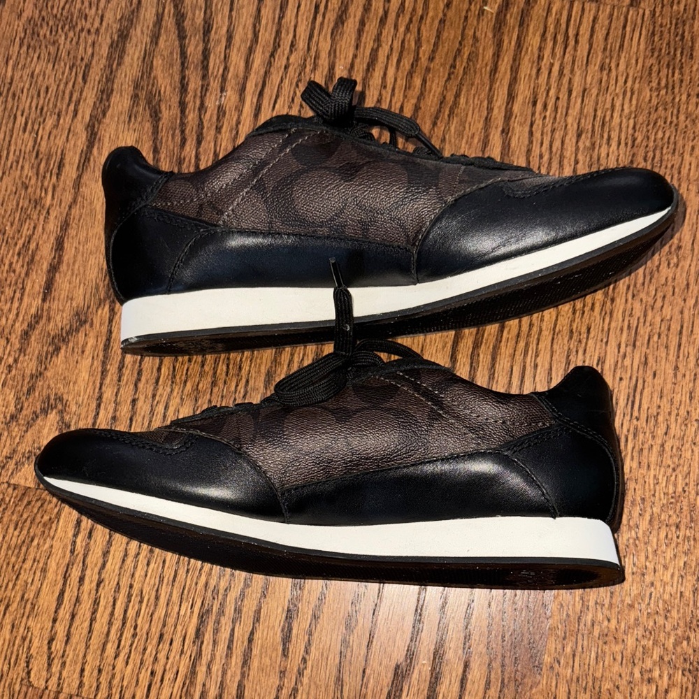 NEVER WORN COACH Signature Brown & Black Sneakers - Picture 2 of 8